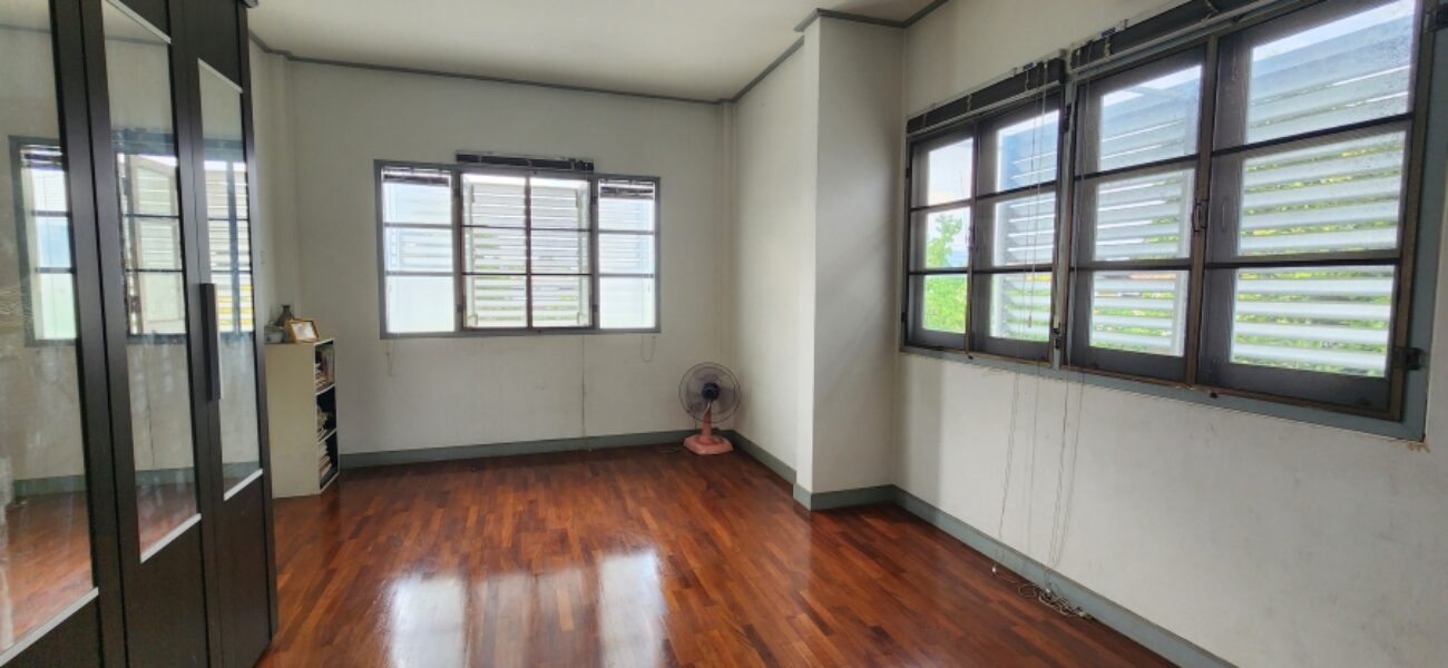 Listing No. 68040538 : ขายบ้านเดี่ยว 2 ชั้น บนที่ดินขนาด 94 ตร.ว. หมู่บ้านพลายรัตนะ ถนนพหลโยธิน 54/1 แยก 6 สายไหม กรุงเทพ ตอบทุกโจทย์สำหรับคนที่อยากมีบ้าน ราคานี้หาไม่ได้อีกแล้วในย่านนี้