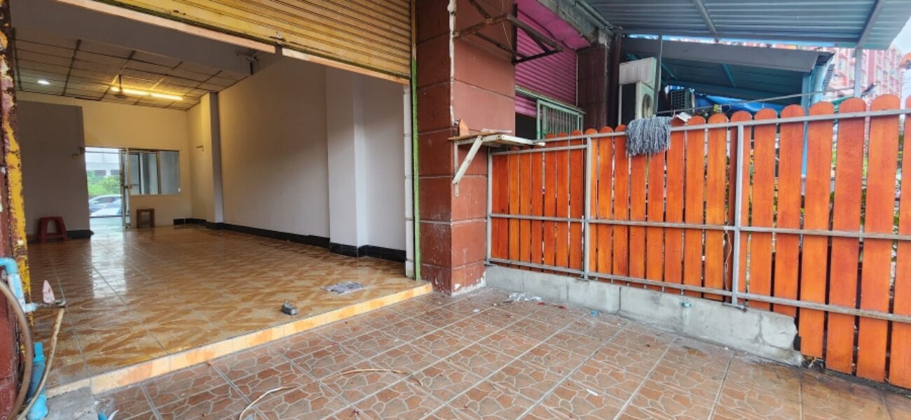 Listing No. 68050568 : ขายคอนโด ชั้น.1 เพื่อการพาณิชย์ และพักอาศัย ขนาด 57.46 ตารางเมตร โครงการ พัฒนาการ คอมเพล็กซ์เฮ้าส์ ใกล้แอร์พอร์ตลิงค์ รามคำแหง กรุงเทพ ราคานี้หาไม่ได้ที่ไหนอีกแล้ว อยู่แล้วรวยแน่นอน