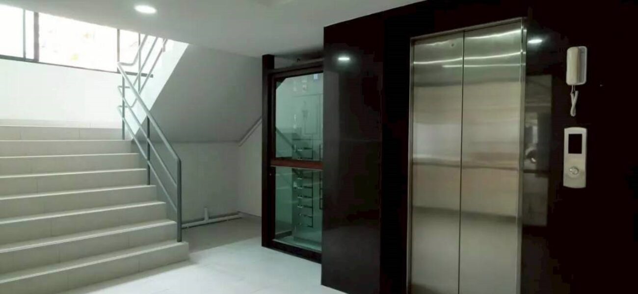 Listing No. 68091018 : ขายคอนโดห้องริม ขนาด 32.18 ตรม. โครงการ บีพลัส คอนโด (B Plus Condo) พหลโยธิน 50 (สะพานใหม่) ใกล้ BTS สายหยุด เข้า-ออกได้จากถนนพหลโยธิน และถนนเทพรักษ์ เรากล้าการันตีขายถูกสุดในโครงการ