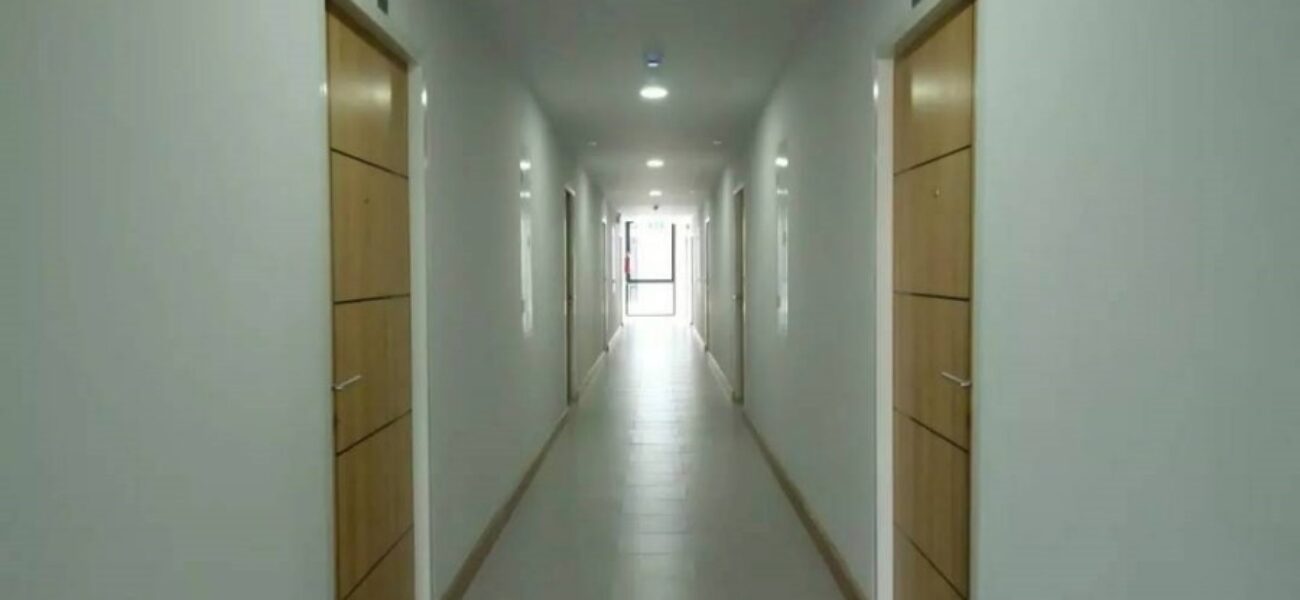 Listing No. 68091018 : ขายคอนโดห้องริม ขนาด 32.18 ตรม. โครงการ บีพลัส คอนโด (B Plus Condo) พหลโยธิน 50 (สะพานใหม่) ใกล้ BTS สายหยุด เข้า-ออกได้จากถนนพหลโยธิน และถนนเทพรักษ์ เรากล้าการันตีขายถูกสุดในโครงการ