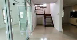 Listing No. 68101020 : ขายบ้านเดี่ยว 2 ชั้น หลังมุม ถนนเมน บนที่ดินขนาด  57.7 ตร.ว. หมู่บ้าน ชวนชื่น พาร์ค อ่อนนุช-วงแหวน ประเวศ กรุงเทพ ตกแต่งใหม่ทั้งหลัง พร้อมอยู่ เห็นแล้ว ต้องชอบ