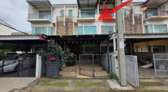 Listing No. 69080468 : ขายทาวน์โฮม 3 ชั้น 3 ห้องนอน โซนหน้าสวน โครงการบ้านใหม่ รามอินทรา-คู้บอน บนที่ดินขนาด 20.6 ตร.ว. คันนายาว กรุงเทพ ห่างจากรถไฟฟ้าสายสีชมภู เพียง 10 นาที
